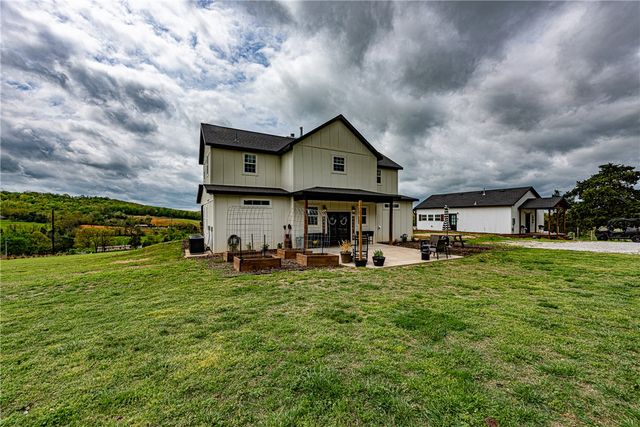22556 & 22558 Mason Road, Fayetteville, AR 72703