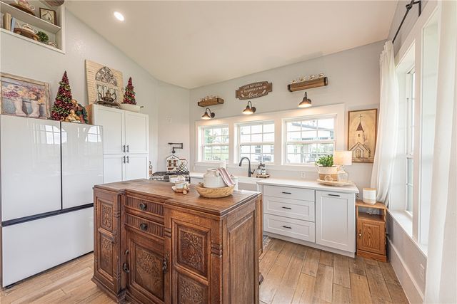 22556 & 22558 Mason Road, Fayetteville, AR 72703