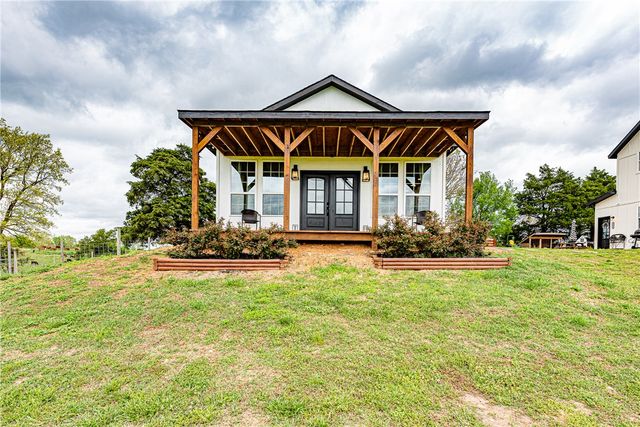 22556 & 22558 Mason Road, Fayetteville, AR 72703