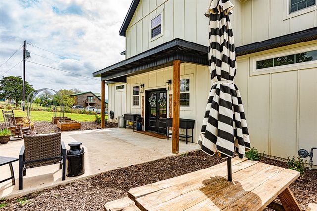 22556 & 22558 Mason Road, Fayetteville, AR 72703