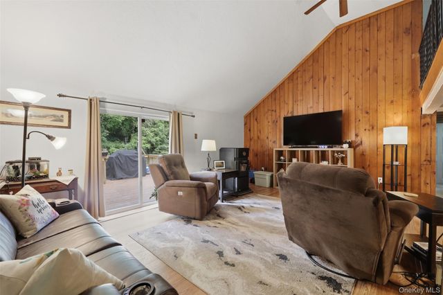 236 Hosner Mountain Road, Hopewell Junction, NY 12533