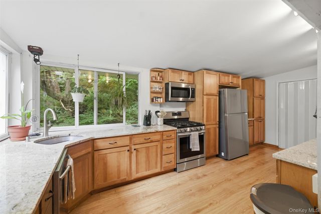 236 Hosner Mountain Road, Hopewell Junction, NY 12533