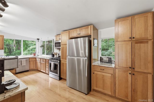 236 Hosner Mountain Road, Hopewell Junction, NY 12533