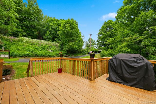236 Hosner Mountain Road, Hopewell Junction, NY 12533