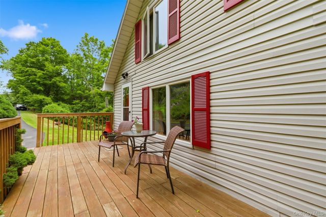236 Hosner Mountain Road, Hopewell Junction, NY 12533