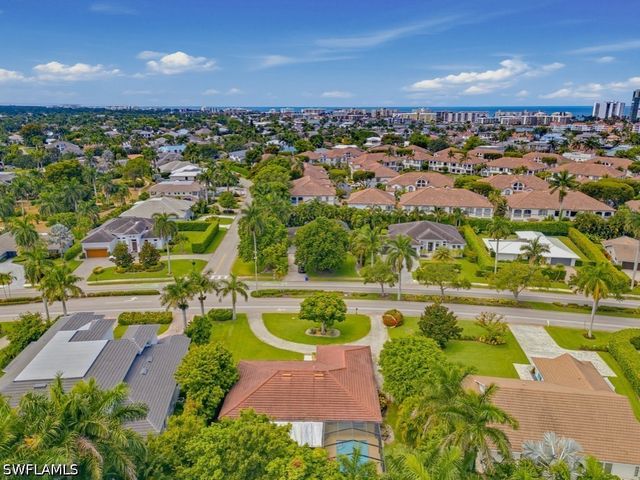 667 Park Shore DR, Naples, FL 34103