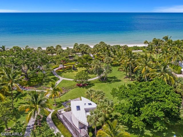 667 Park Shore DR, Naples, FL 34103