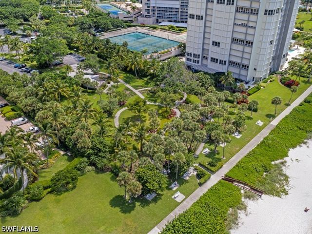 667 Park Shore DR, Naples, FL 34103
