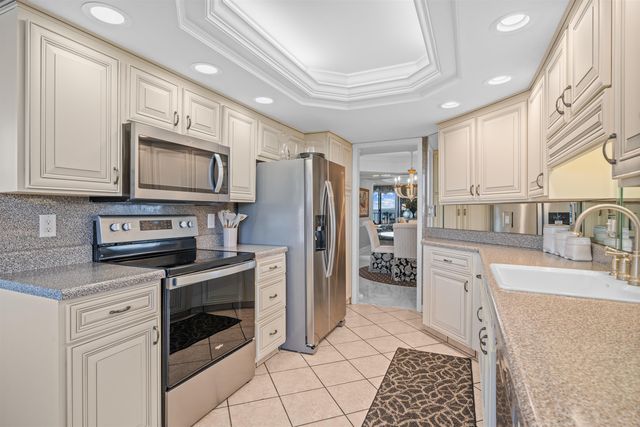 9650 Shore Dr Apt 108, Myrtle Beach, SC 29572