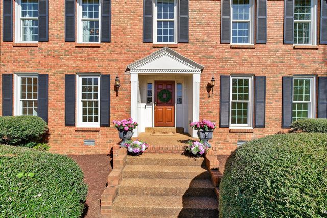 1553 N Main St, Mount Pleasant, TN 38474