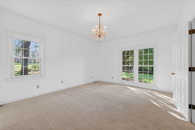 1553 N Main St, Mount Pleasant, TN 38474