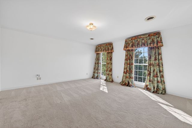 1553 N Main St, Mount Pleasant, TN 38474