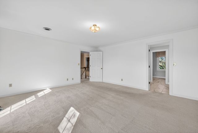 1553 N Main St, Mount Pleasant, TN 38474