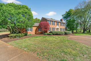 1553 N Main St, Mount Pleasant, TN 38474
