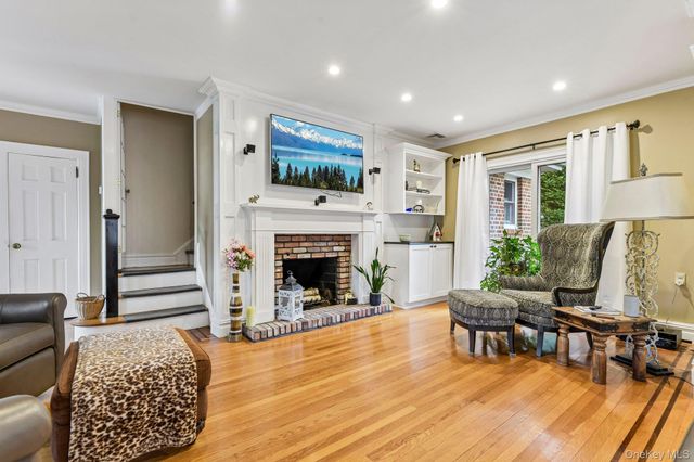 110 William Street, East Williston, NY 11596