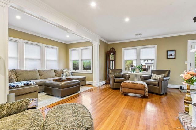 110 William Street, East Williston, NY 11596