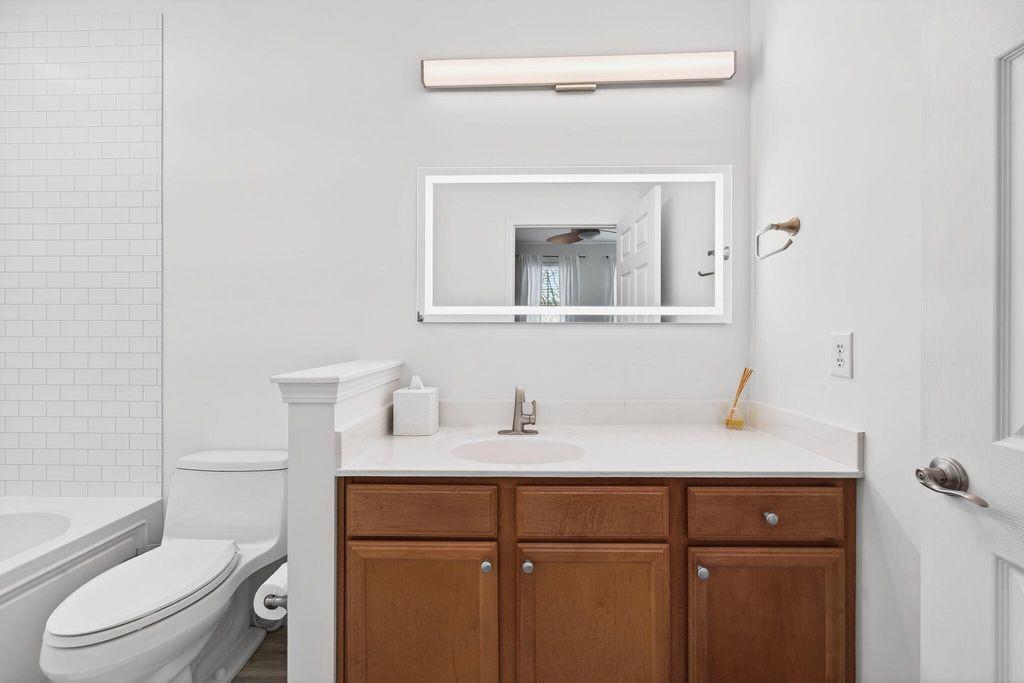 Image 18 of property listing at 1225 Blakeway Street 906, Charleston, SC 29492