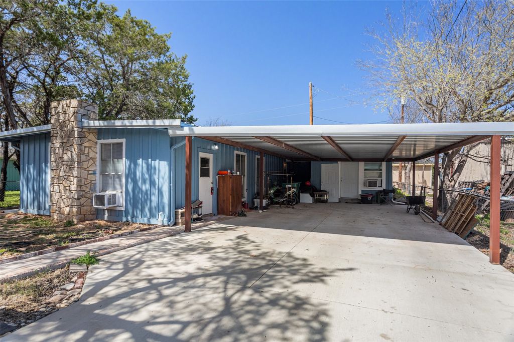 2616 Birch Street, Granbury, TX 76048