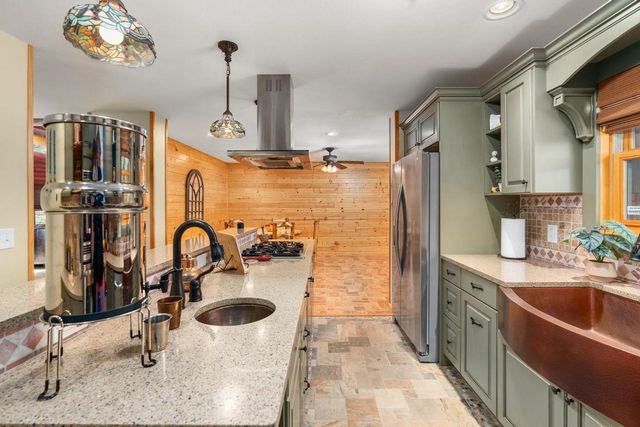 237 Oakbrook Drive, Wisconsin Dells, WI 53965