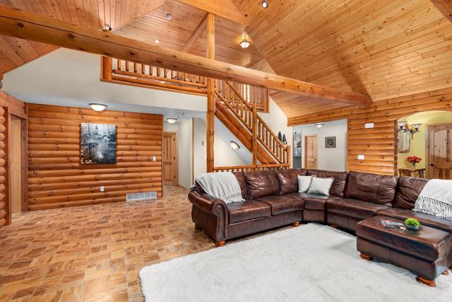 237 Oakbrook Drive, Wisconsin Dells, WI 53965