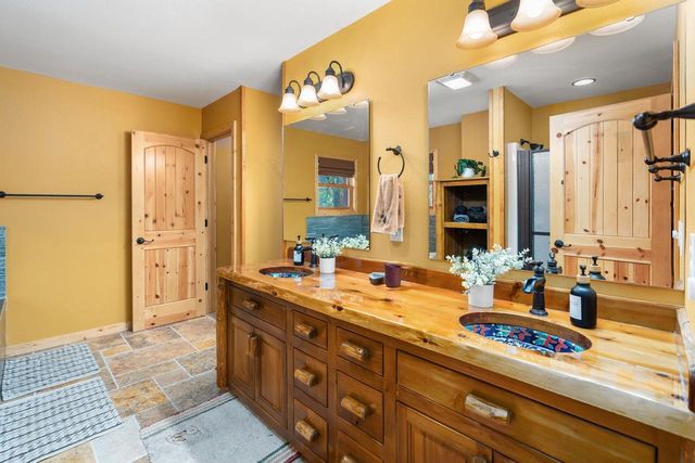 237 Oakbrook Drive, Wisconsin Dells, WI 53965