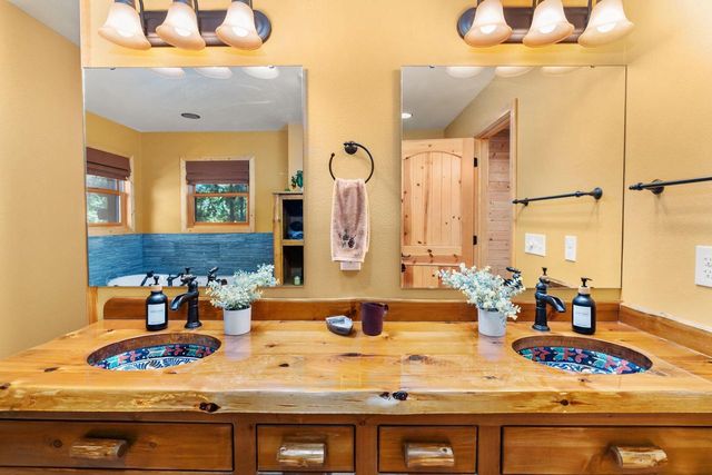 237 Oakbrook Drive, Wisconsin Dells, WI 53965