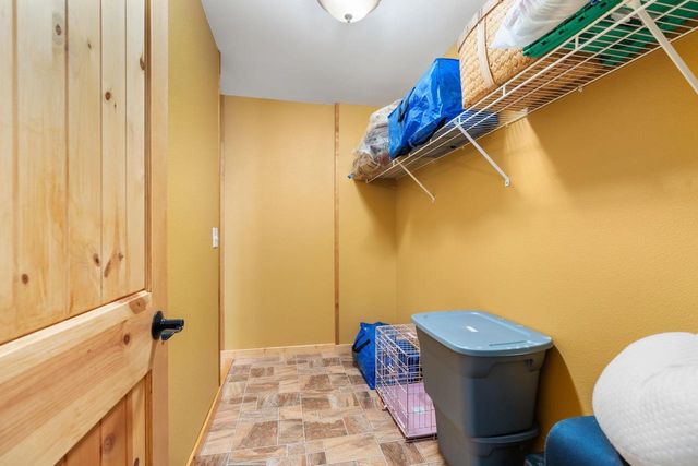 237 Oakbrook Drive, Wisconsin Dells, WI 53965