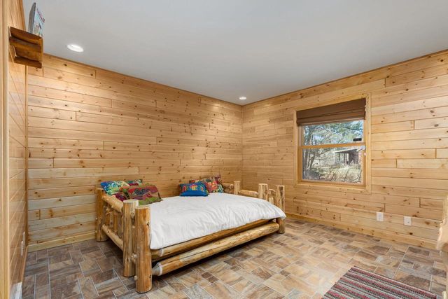 237 Oakbrook Drive, Wisconsin Dells, WI 53965