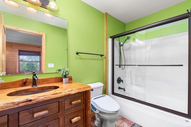 237 Oakbrook Drive, Wisconsin Dells, WI 53965