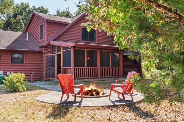 237 Oakbrook Drive, Wisconsin Dells, WI 53965