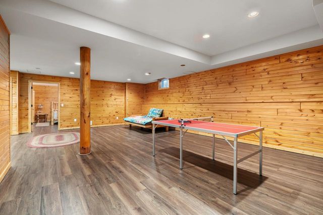 237 Oakbrook Drive, Wisconsin Dells, WI 53965