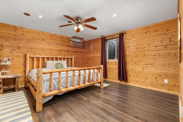 237 Oakbrook Drive, Wisconsin Dells, WI 53965