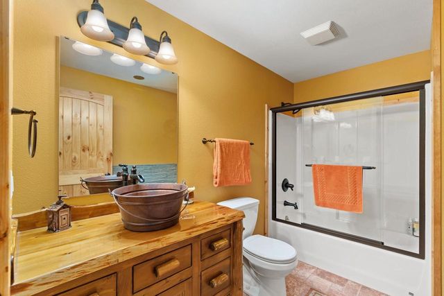 237 Oakbrook Drive, Wisconsin Dells, WI 53965