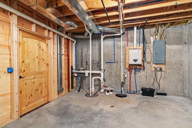 237 Oakbrook Drive, Wisconsin Dells, WI 53965