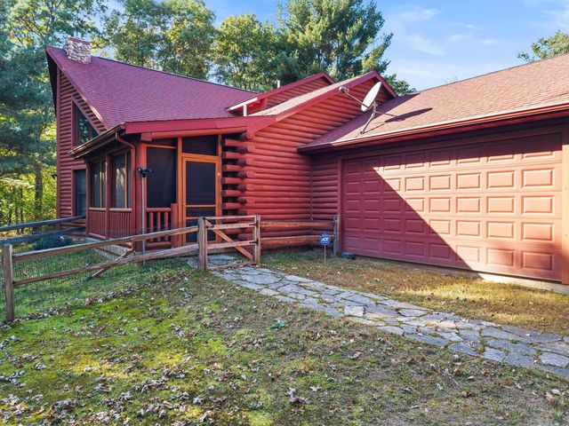 237 Oakbrook Drive, Wisconsin Dells, WI 53965