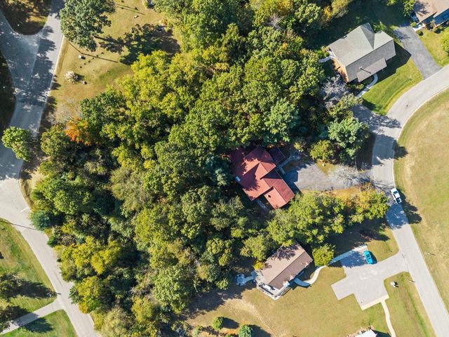 237 Oakbrook Drive, Wisconsin Dells, WI 53965