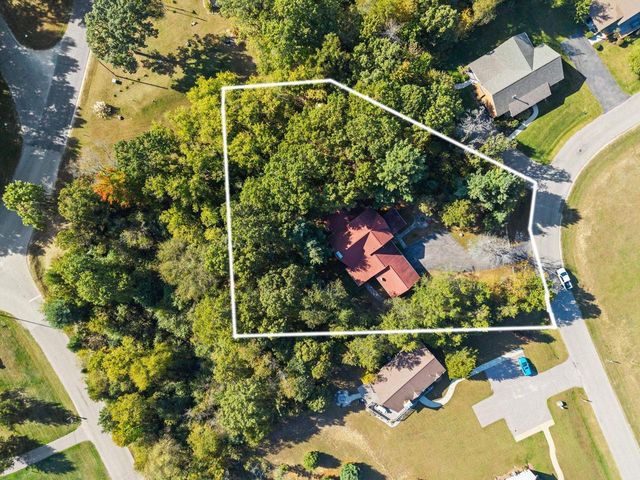 237 Oakbrook Drive, Wisconsin Dells, WI 53965