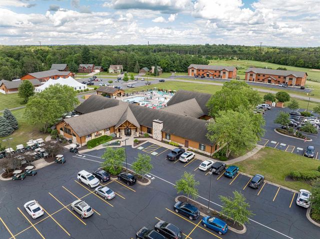 237 Oakbrook Drive, Wisconsin Dells, WI 53965