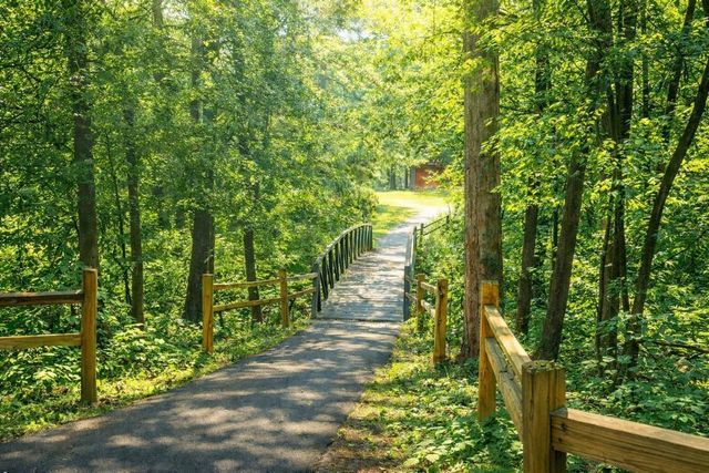 237 Oakbrook Drive, Wisconsin Dells, WI 53965