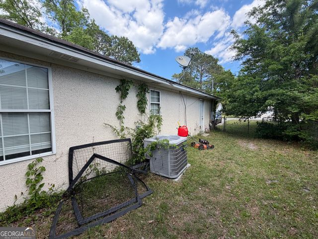 317 Crossbridge Drive, Brunswick, GA 31525