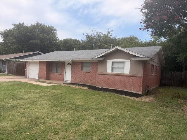 6541 Avalon, Watauga, TX 76148