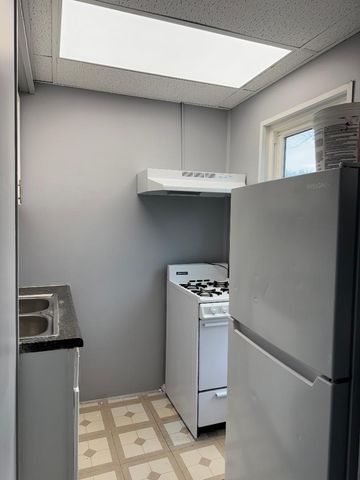 341 S Harrison Avenue, Kankakee, IL 60901