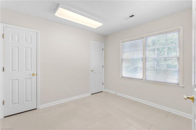 4236 Brentonshire Lane, High Point, NC 27265