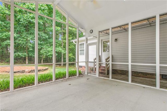 4236 Brentonshire Lane, High Point, NC 27265