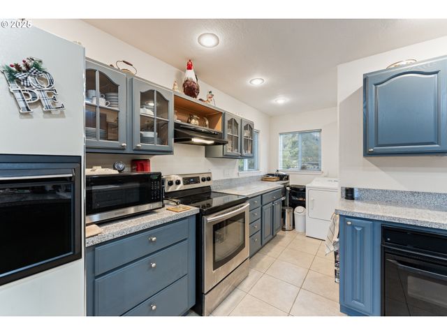 96992 Highway 241, Coos Bay, OR 97420