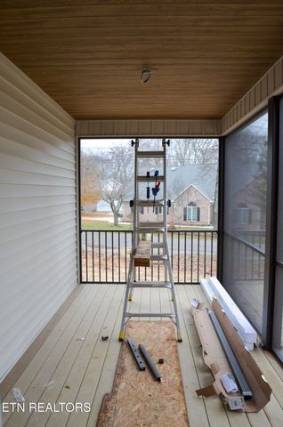 124 Markham Lane, Crossville, TN 38558