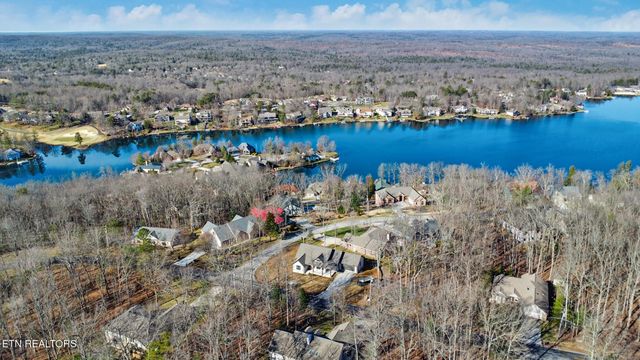 124 Markham Lane, Crossville, TN 38558