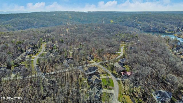 124 Markham Lane, Crossville, TN 38558