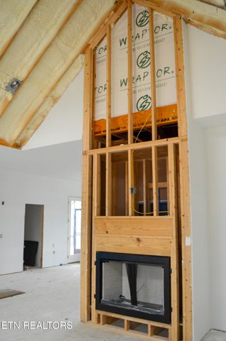 124 Markham Lane, Crossville, TN 38558