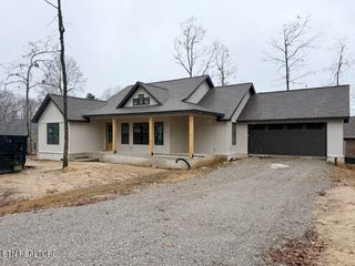 124 Markham Lane, Crossville, TN 38558